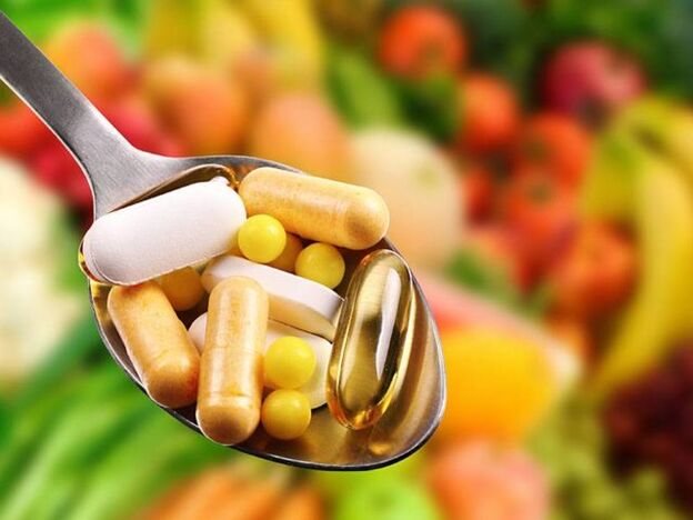 Vitamines dans une cuillère